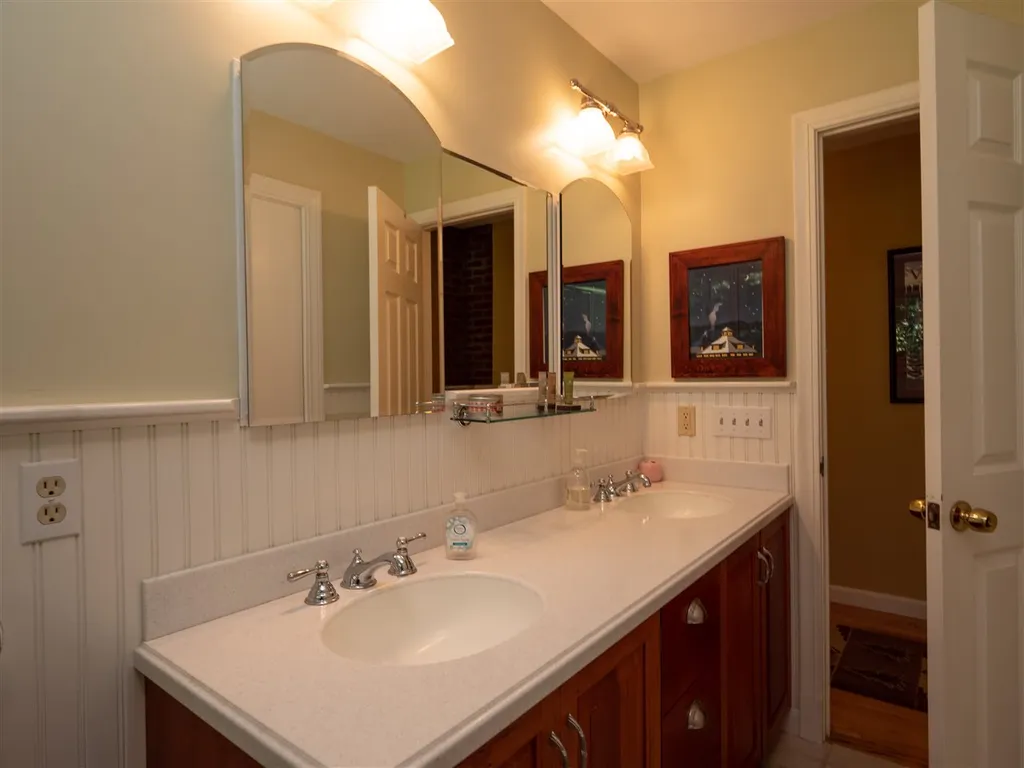 80 Churchill Lane Stowe VT 05672