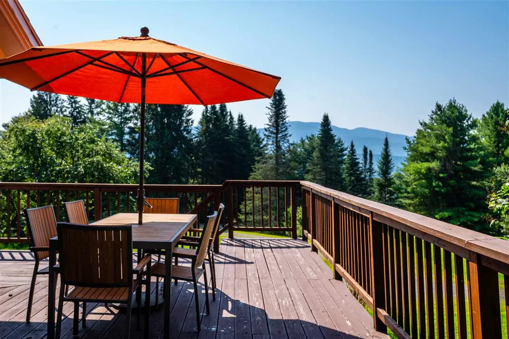 80 Churchill Lane Stowe VT 05672