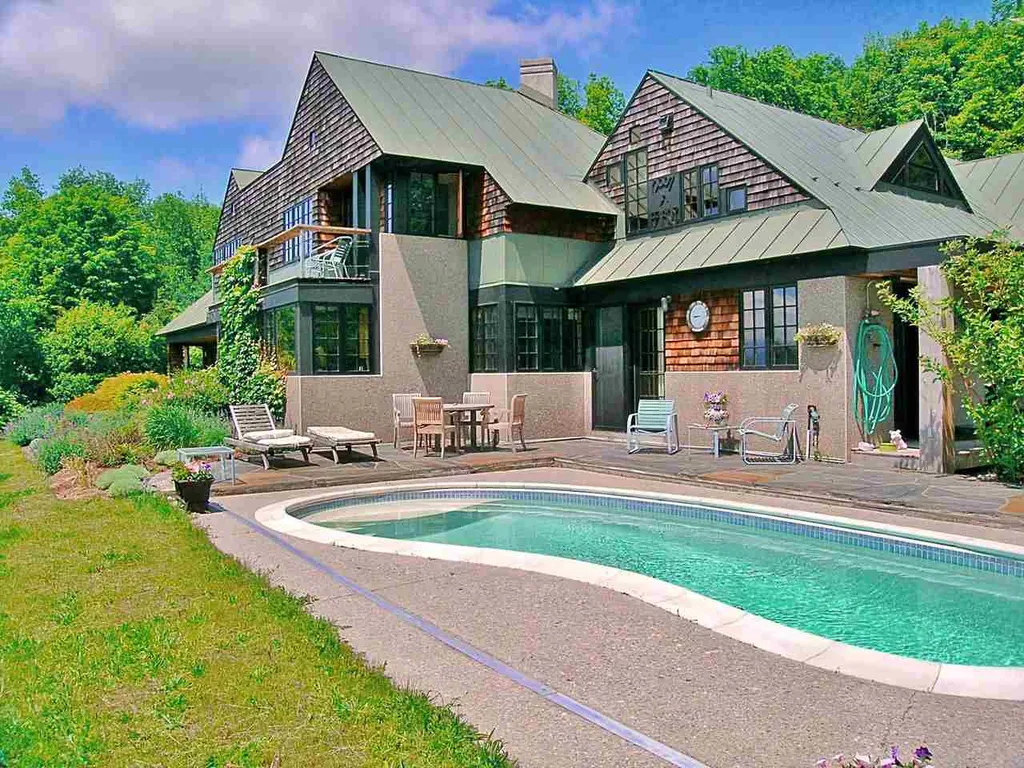 418 James Farm Road Charlotte VT 05445