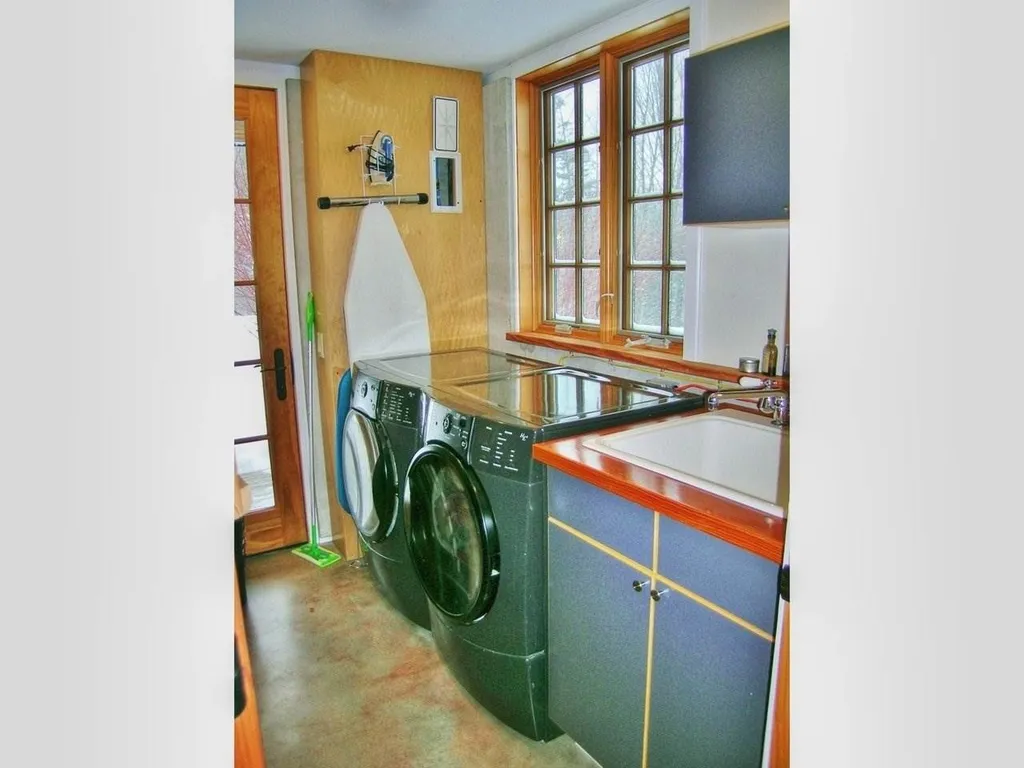 418 James Farm Road Charlotte VT 05445