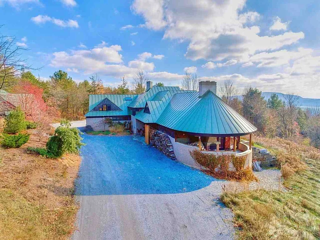 418 James Farm Road Charlotte VT 05445