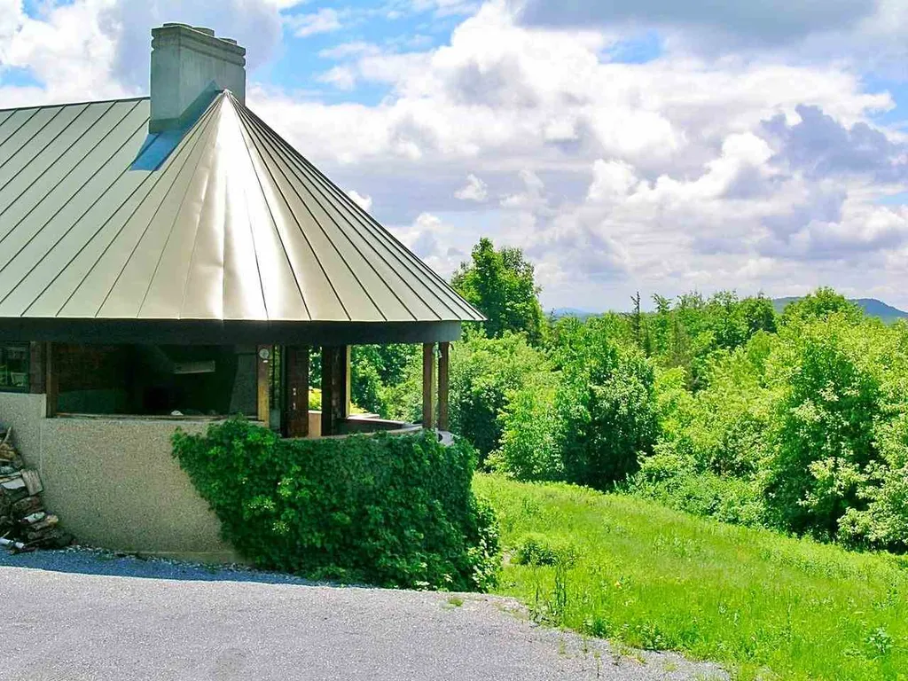 418 James Farm Road Charlotte VT 05445