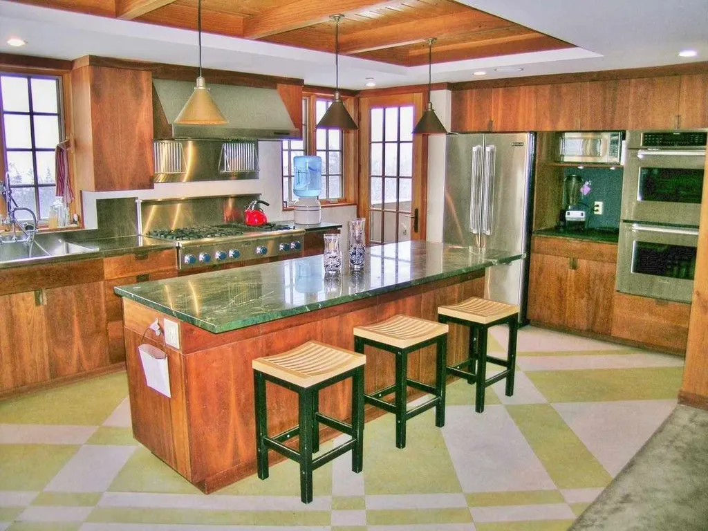 418 James Farm Road Charlotte VT 05445