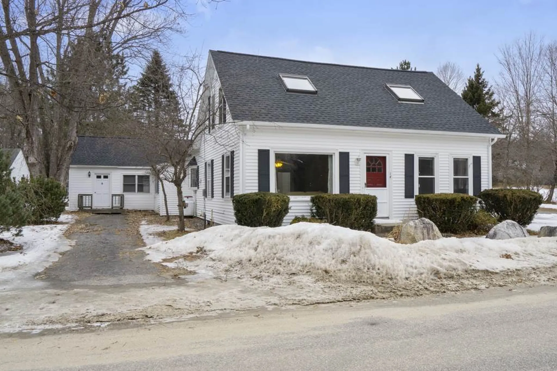 14 Geneva Street Warner NH 03278