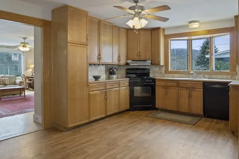14 Geneva Street Warner NH 03278