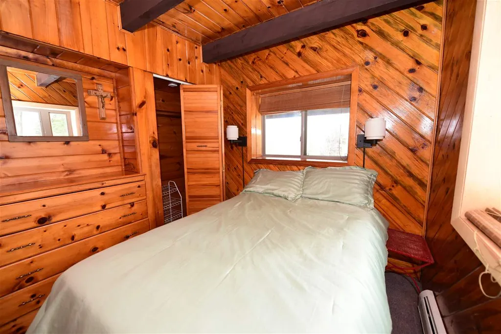 22 Jungfrau Road Madison NH 03849