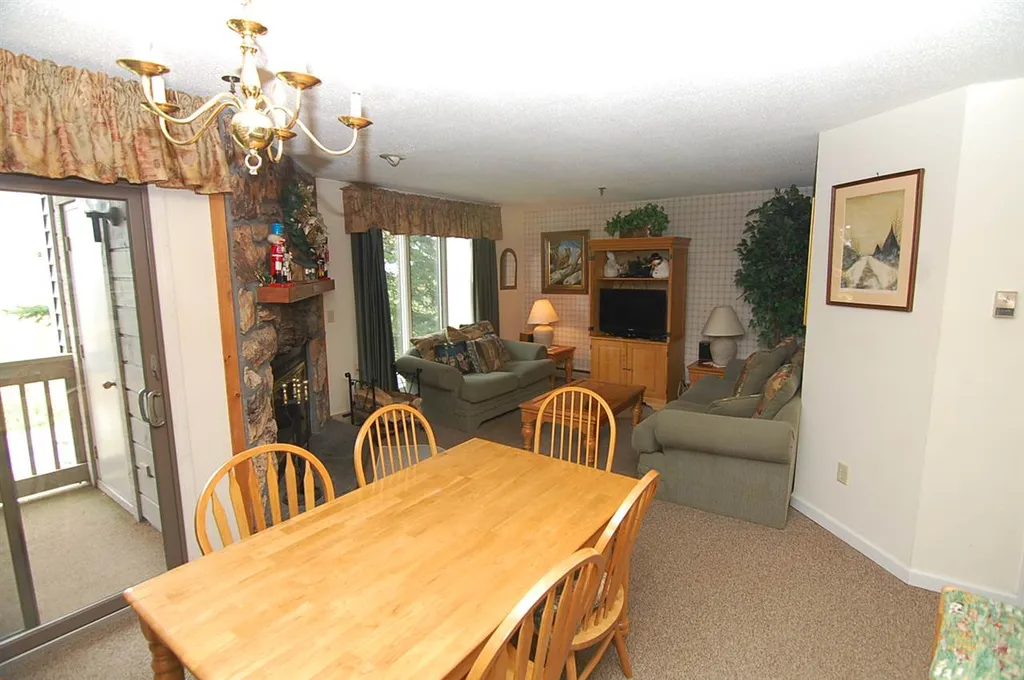10 Obertal Drive Road Stratton VT 05155