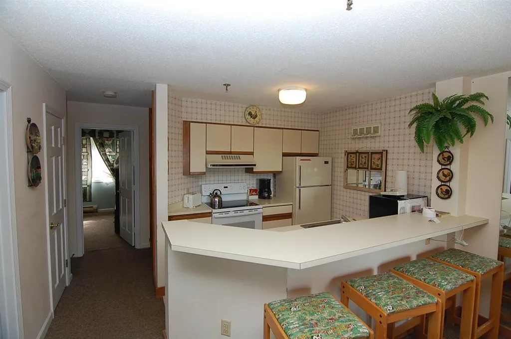 10 Obertal Drive Road Stratton VT 05155