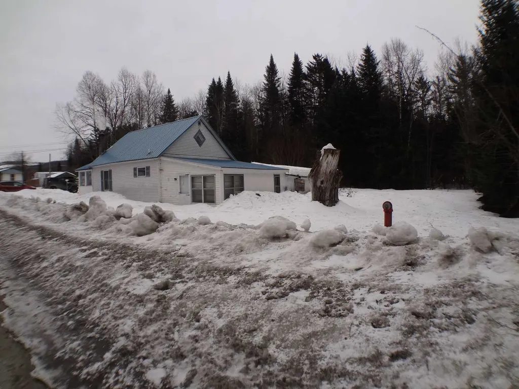 370 Dalton Road Dalton NH 03598