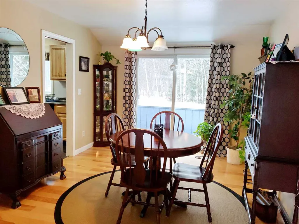52 Rabbit Path Road Landaff NH 03585