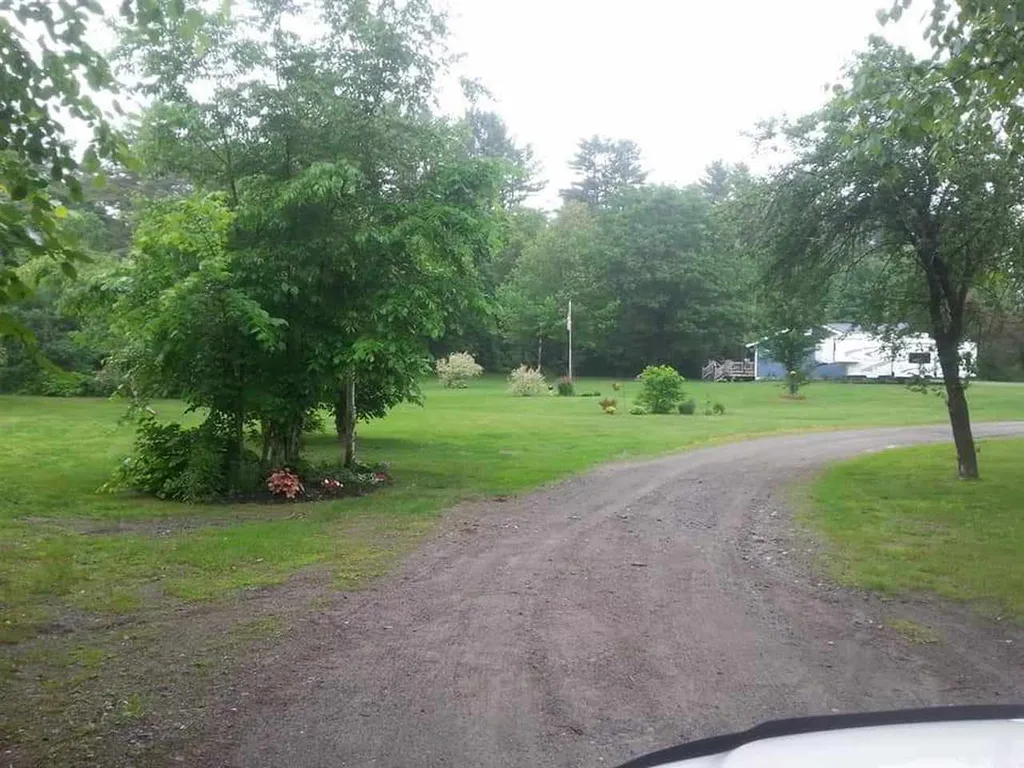 52 Rabbit Path Road Landaff NH 03585