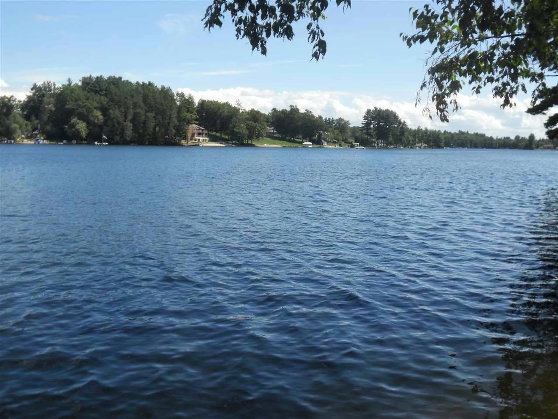 203 Shore Drive Salem NH 03079-1641