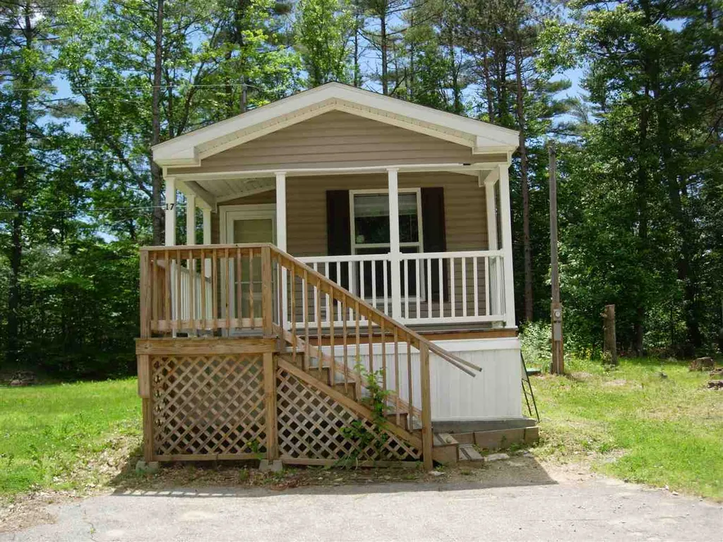 17 Pineland Park Road Milton NH 03851