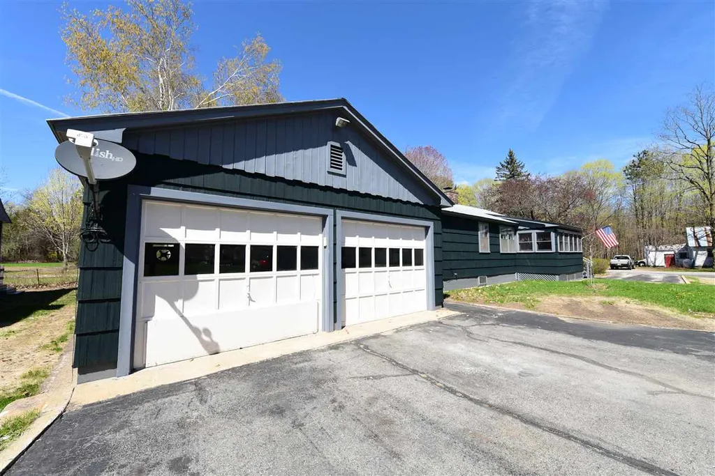 4 Cottage Street Conway NH 03818