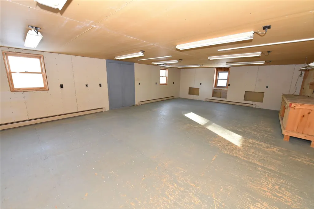 4 Cottage Street Conway NH 03818