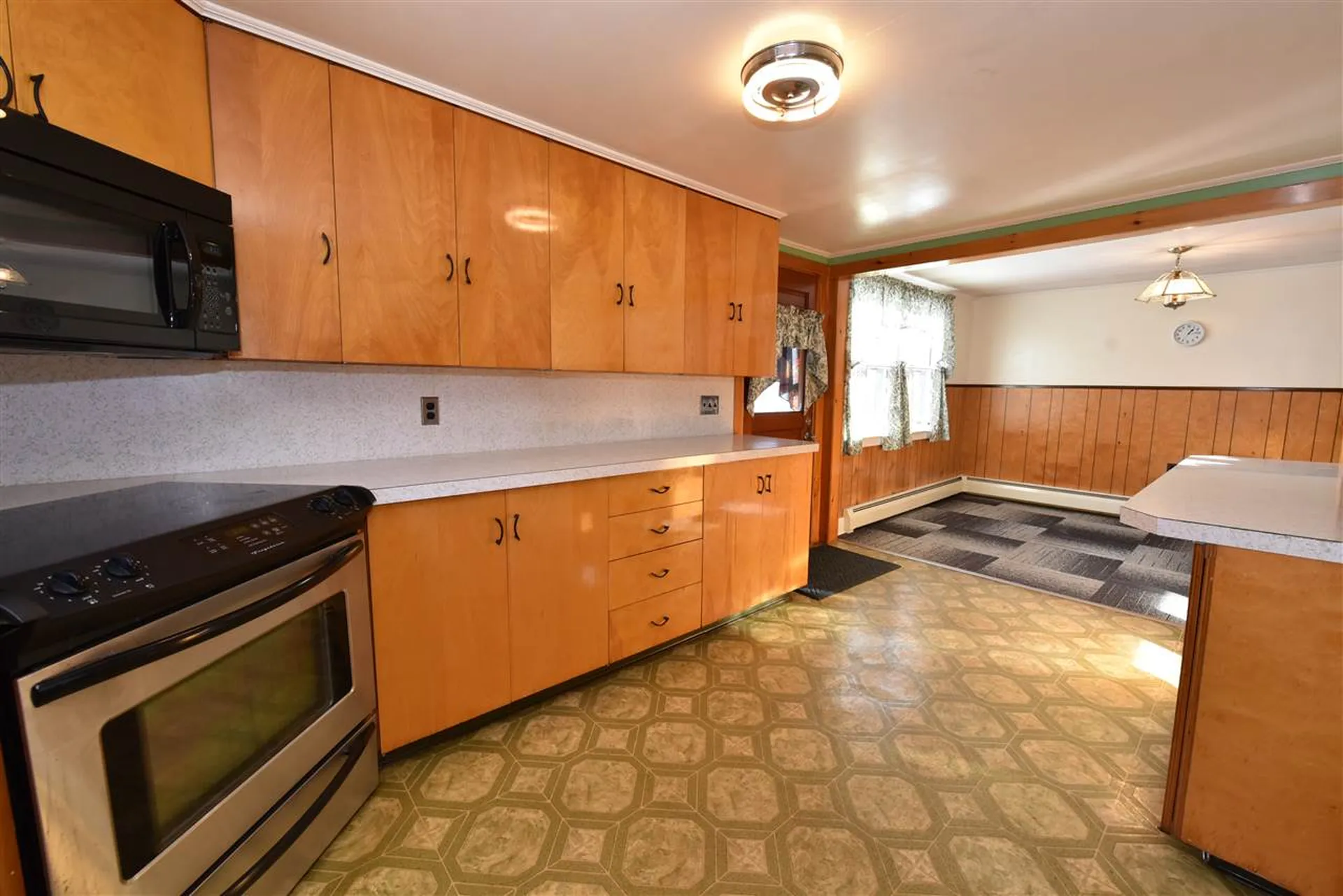 4 Cottage Street Conway NH 03818