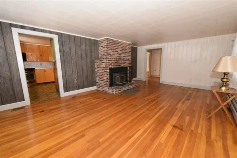 4 Cottage Street Conway NH 03818