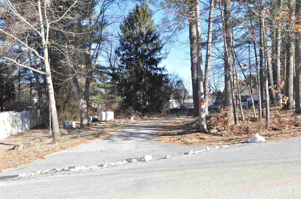 48 Mildred Avenue Raymond NH 03077