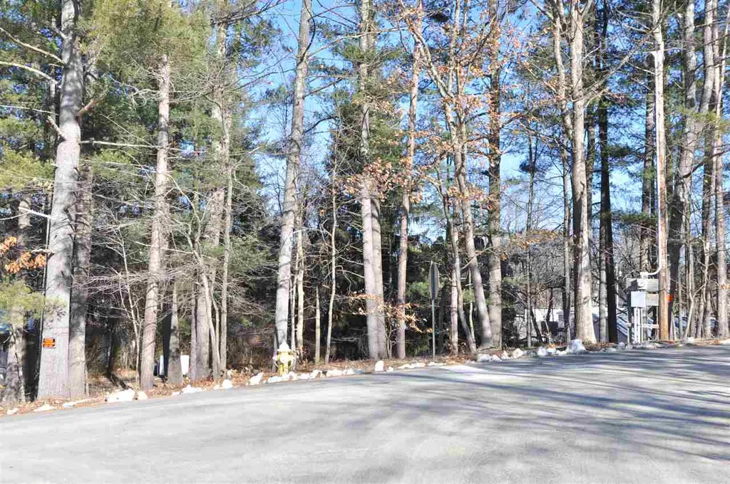 48 Mildred Avenue Raymond NH 03077