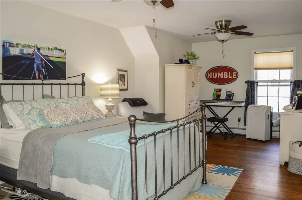40 Houghton Road Harrisville NH 03450