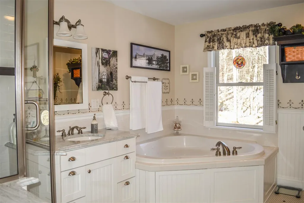 40 Houghton Road Harrisville NH 03450