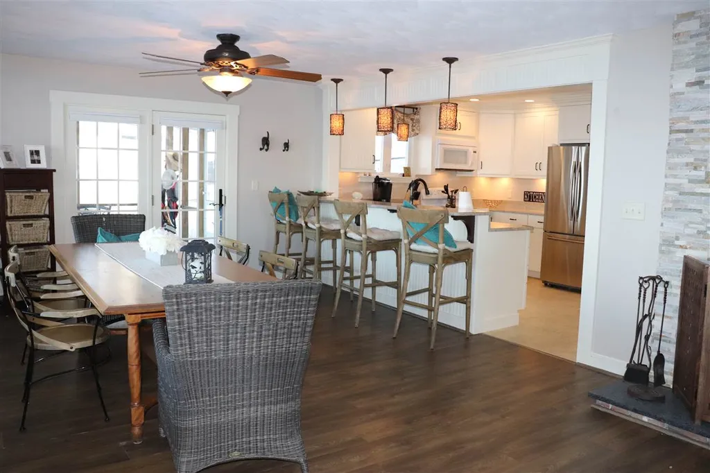 171 Dockham Shore Road Gilford NH 03249