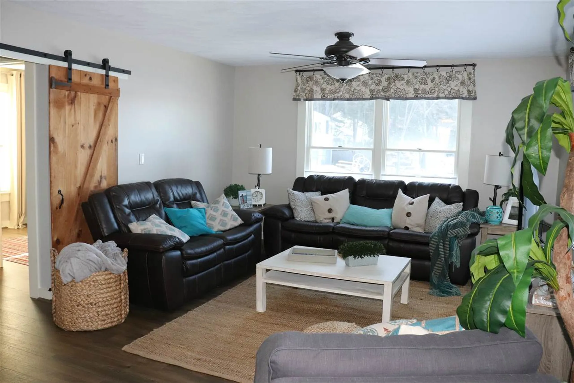 171 Dockham Shore Road Gilford NH 03249