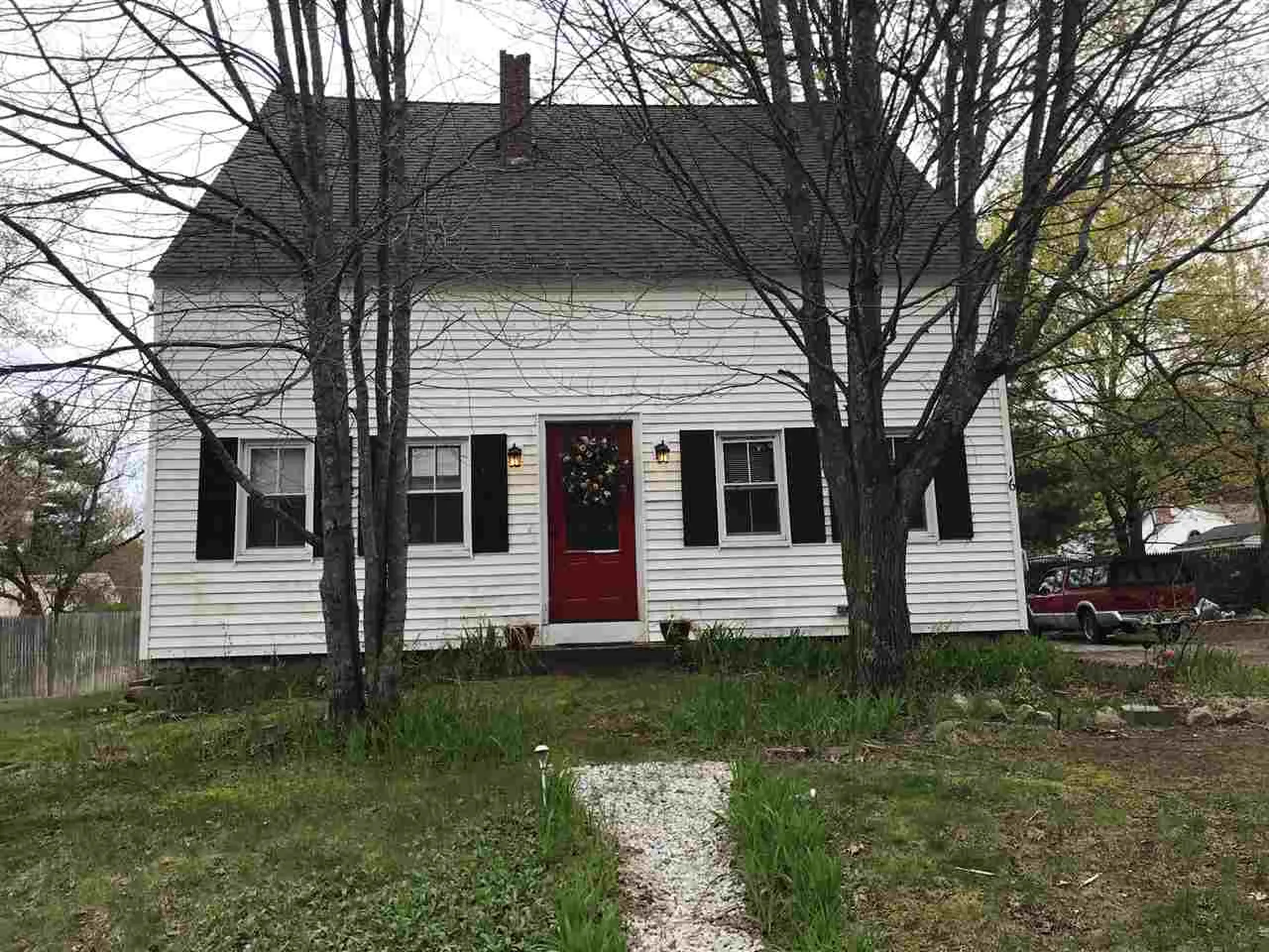 16 Conant Road Nashua NH 03062