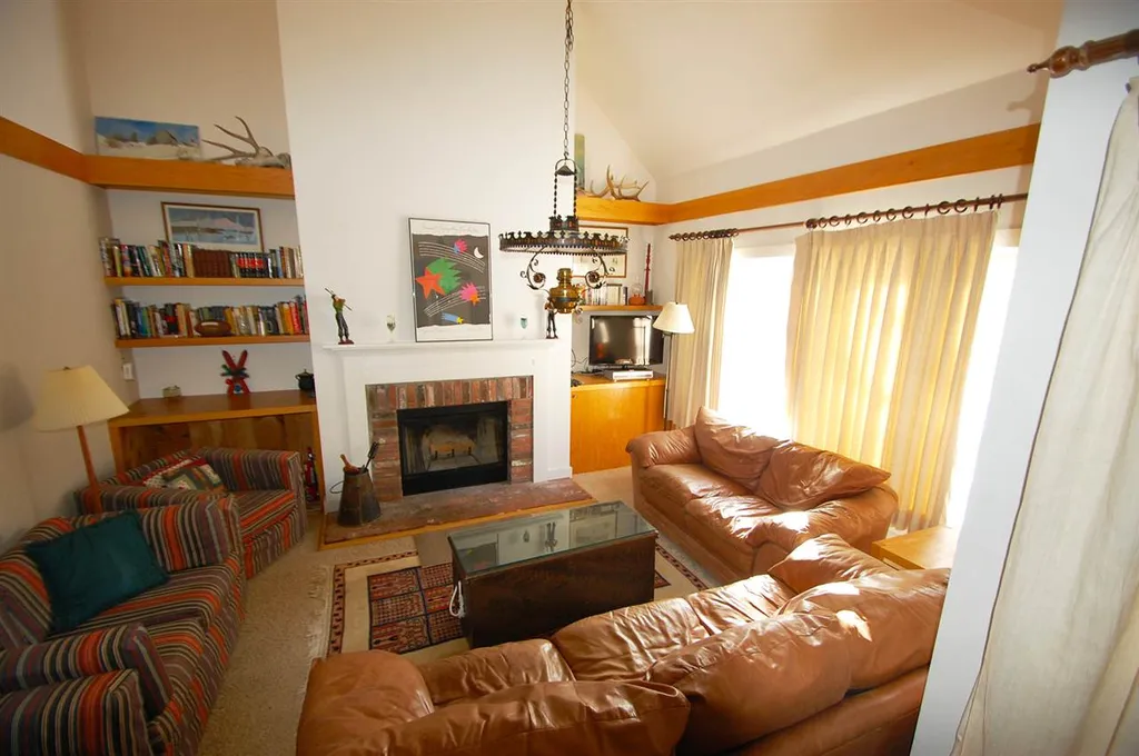 186 Castlerock Road Warren VT 05674