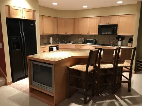 27b Kingswood Road Dover VT 05356