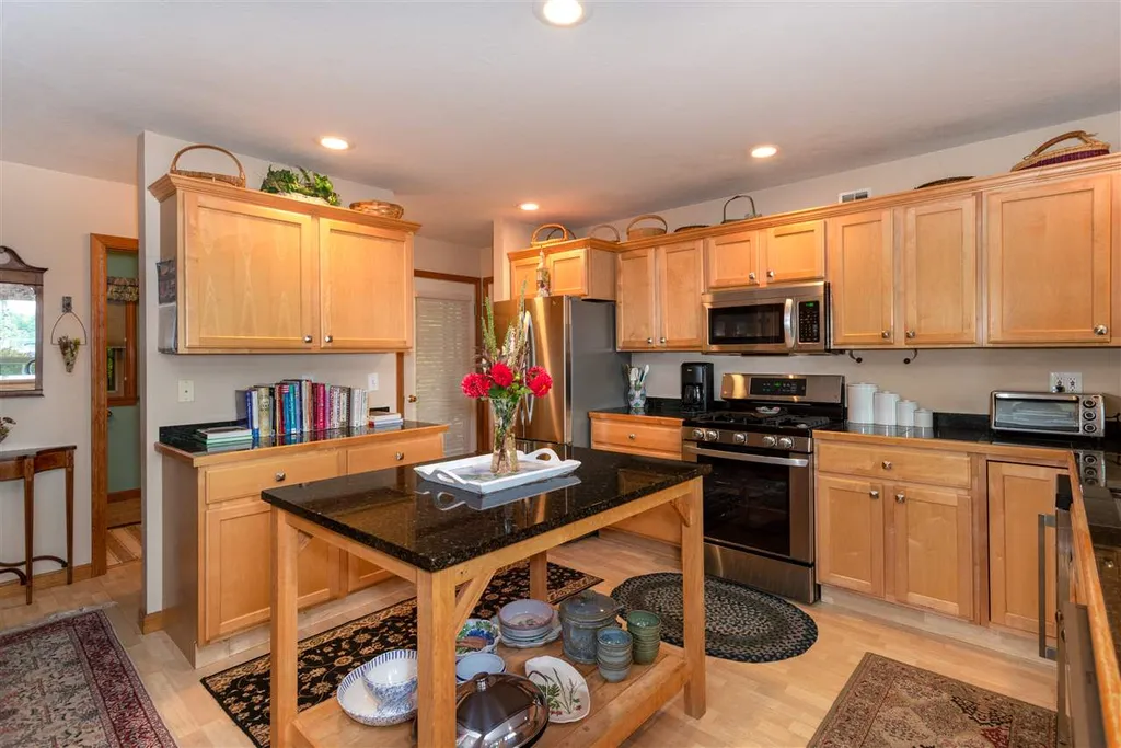 330 Castle Shore Road Moultonborough NH 03254