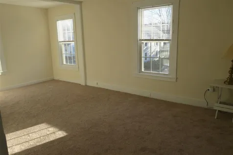 10 Highland Street Exeter NH 03833