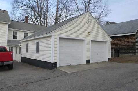 10 Highland Street Exeter NH 03833