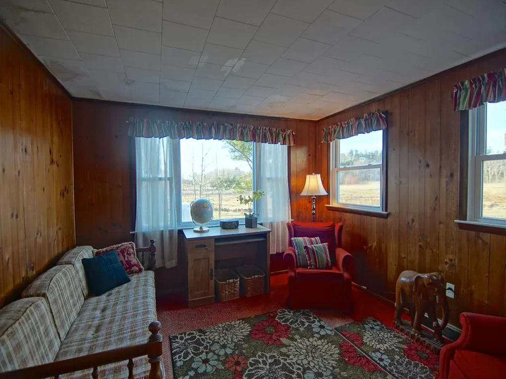 100 Locke Road Rye NH 03870