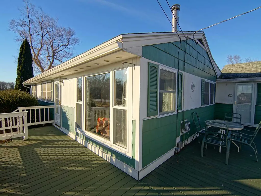 100 Locke Road Rye NH 03870