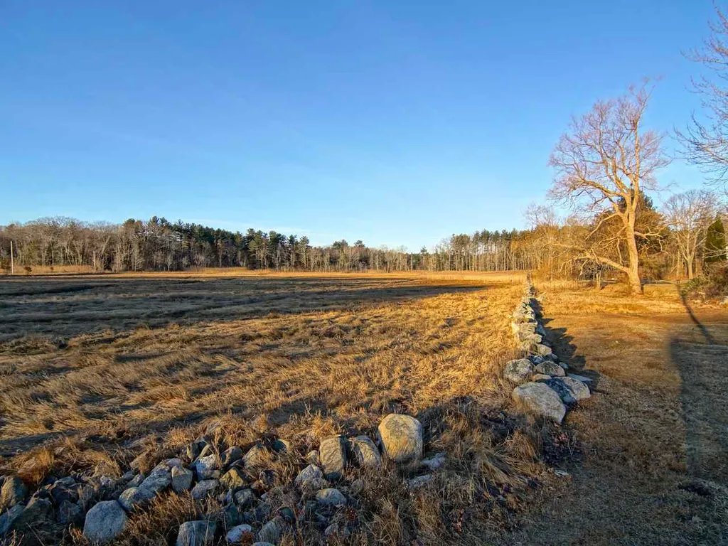 100 Locke Road Rye NH 03870