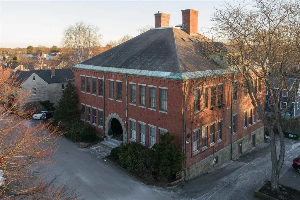 50 South School Street Portsmouth NH 03801