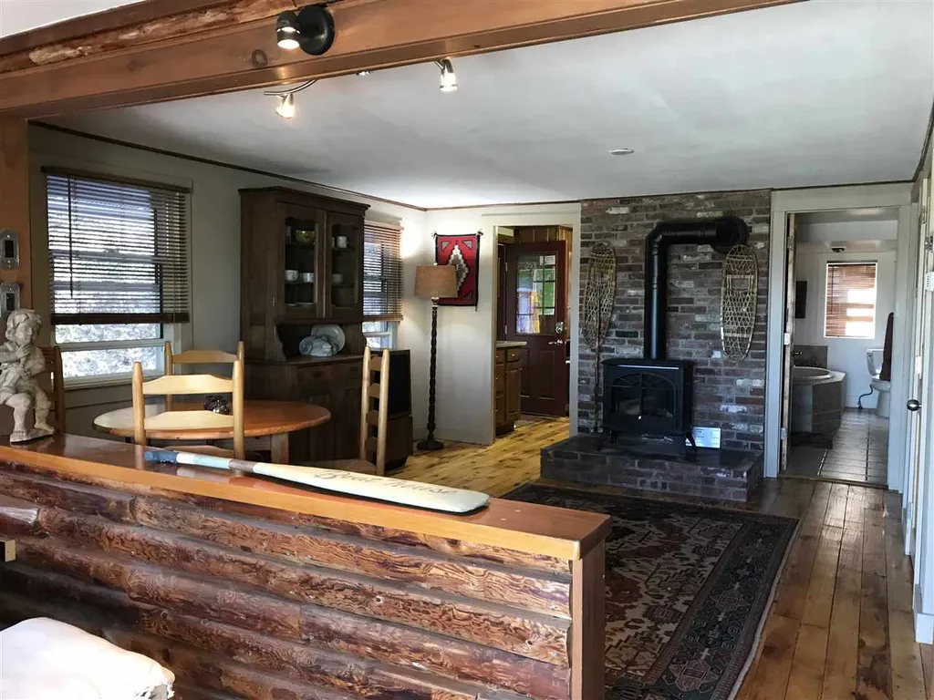 8 Buttonwood Road Holderness NH 03245