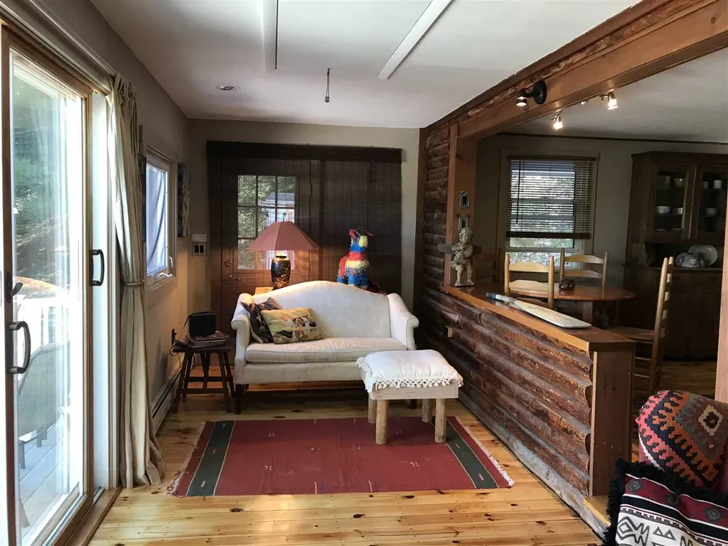 8 Buttonwood Road Holderness NH 03245