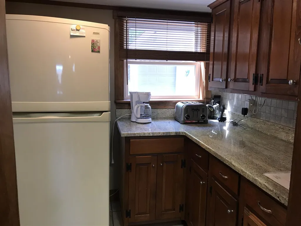 8 Buttonwood Road Holderness NH 03245