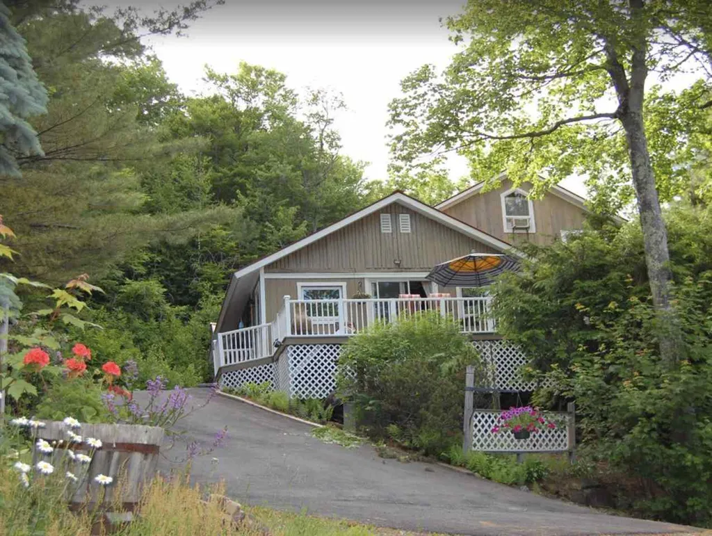 8 Buttonwood Road Holderness NH 03245