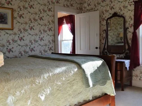5779 Dorset Street Shelburne VT 05482