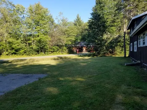 7 Breezy Knoll Hinsdale NH 03451