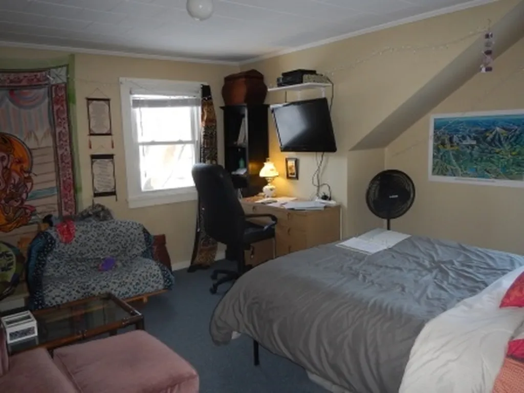 8 Emerson Street Plymouth NH 03264