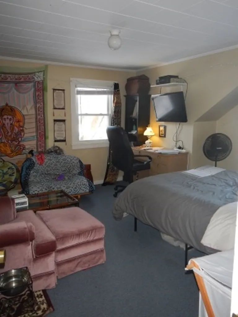 8 Emerson Street Plymouth NH 03264
