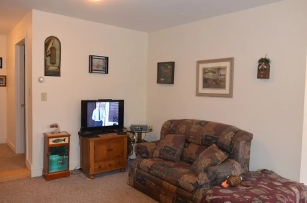 8 Emerson Street Plymouth NH 03264