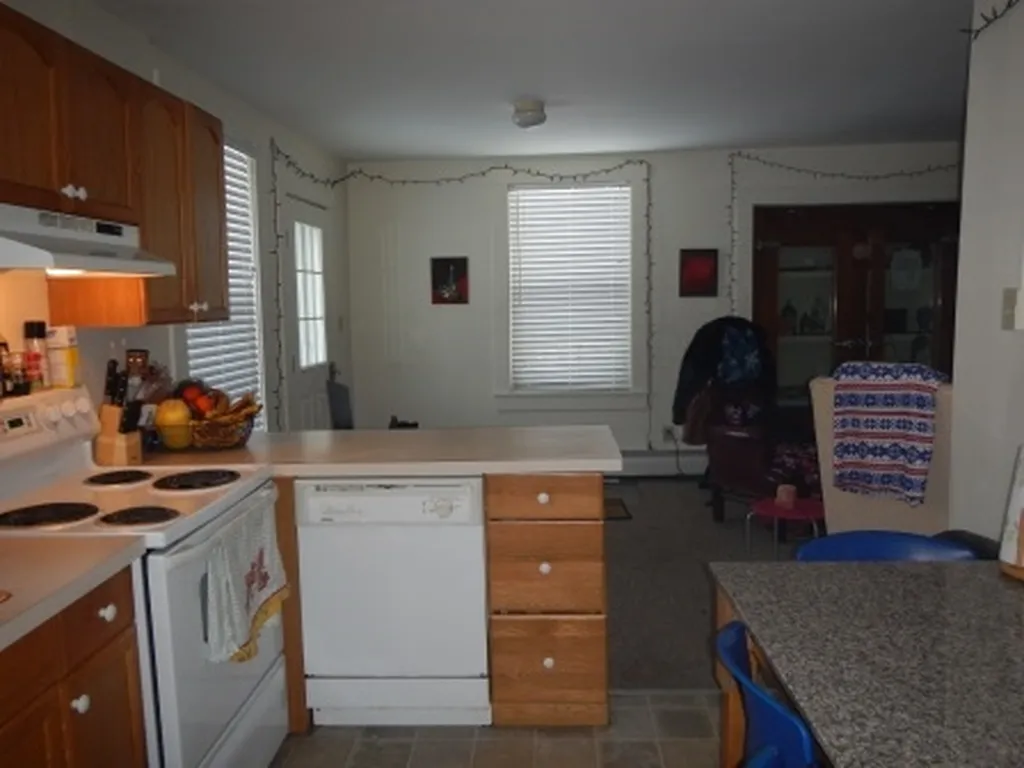 8 Emerson Street Plymouth NH 03264