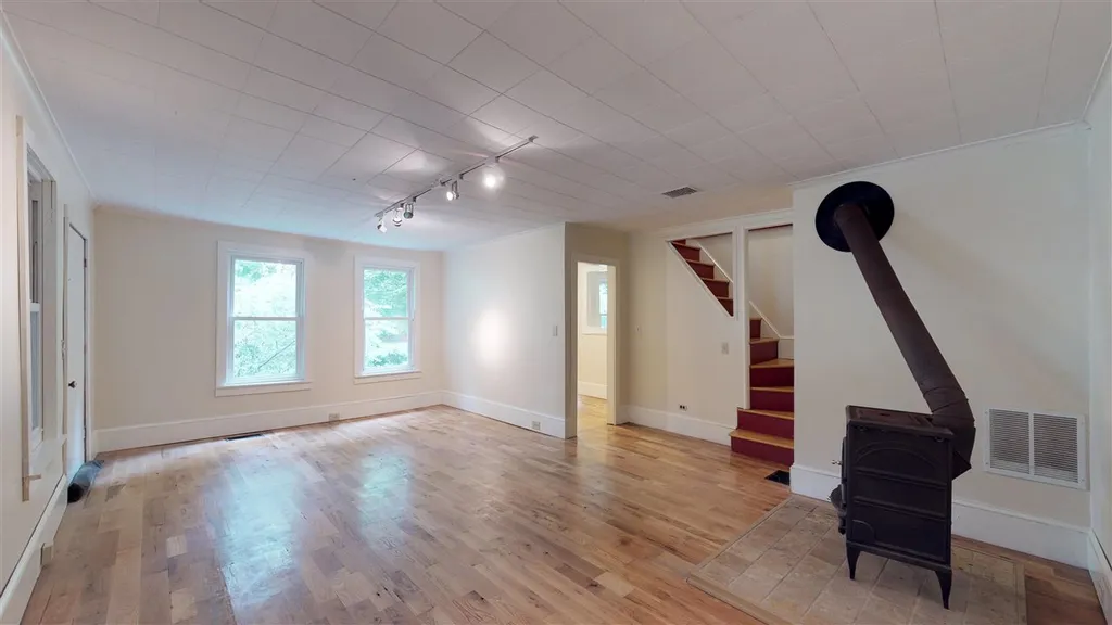 996-998 Texas Hill Road Huntington VT 05462