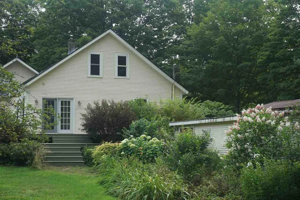 996-998 Texas Hill Road Huntington VT 05462