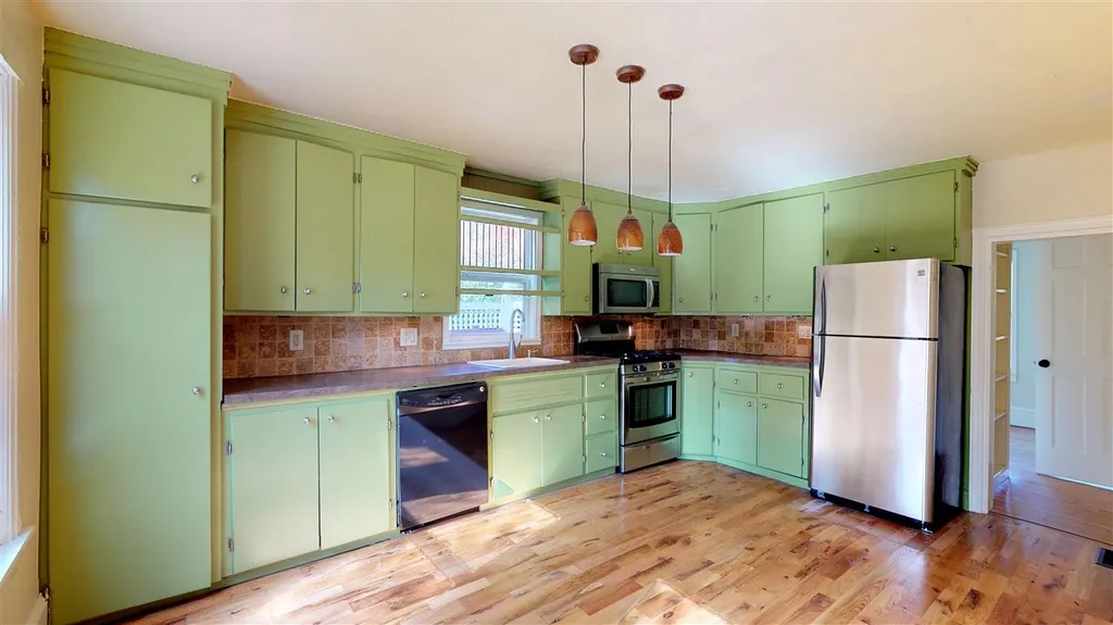 996-998 Texas Hill Road Huntington VT 05462